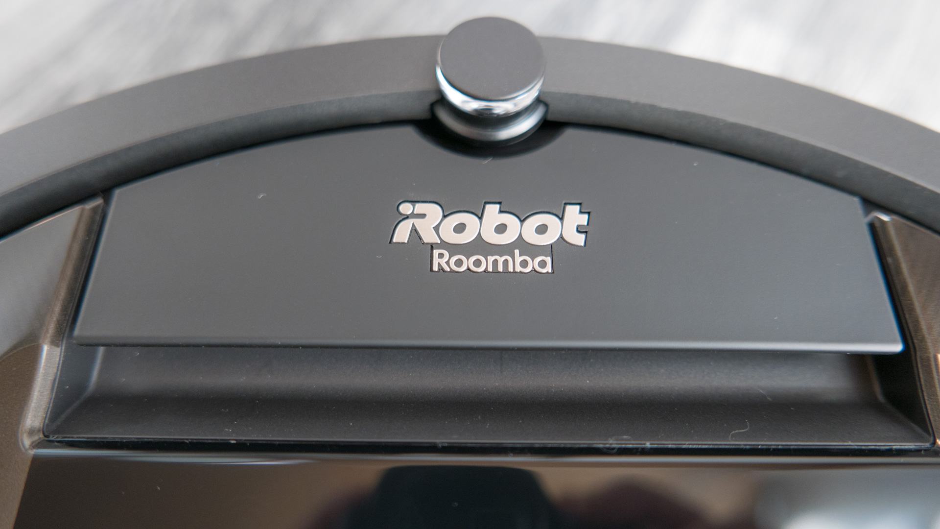 iRobot Roomba 980 Details 04