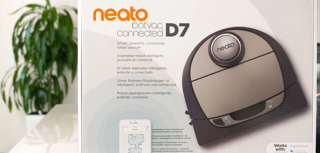 Neato Botvac D7 Titelbild Verpackung