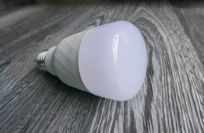 Xiaomi Yeelight Color Bulb Details 04