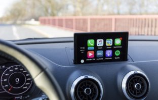 Apple CarPlay