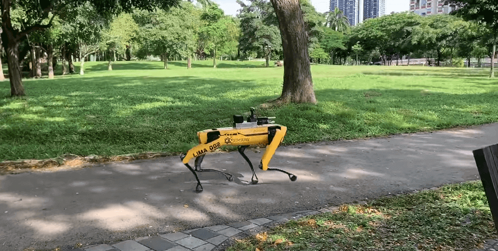 Roboterhund in Singapur