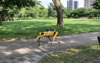 Roboterhund in Singapur