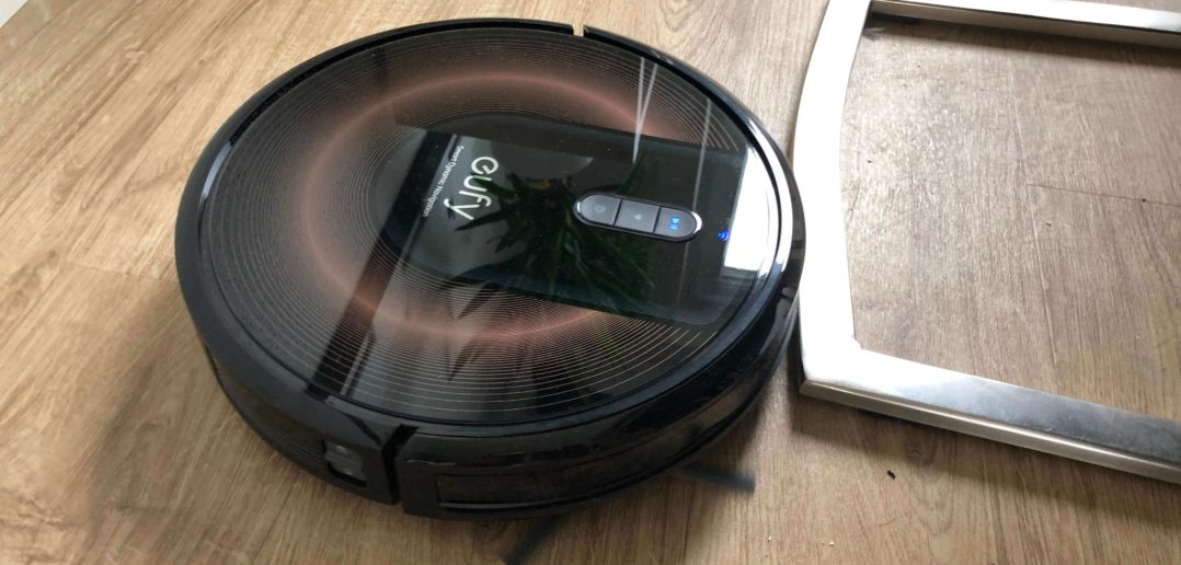 eufy RoboVac G30 Edge