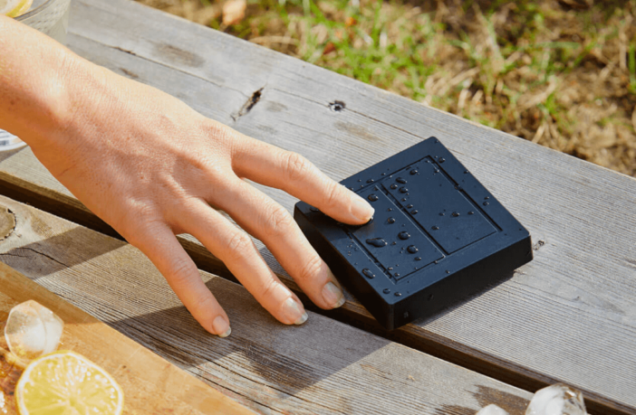 Friends of Hue Outdoor Switch