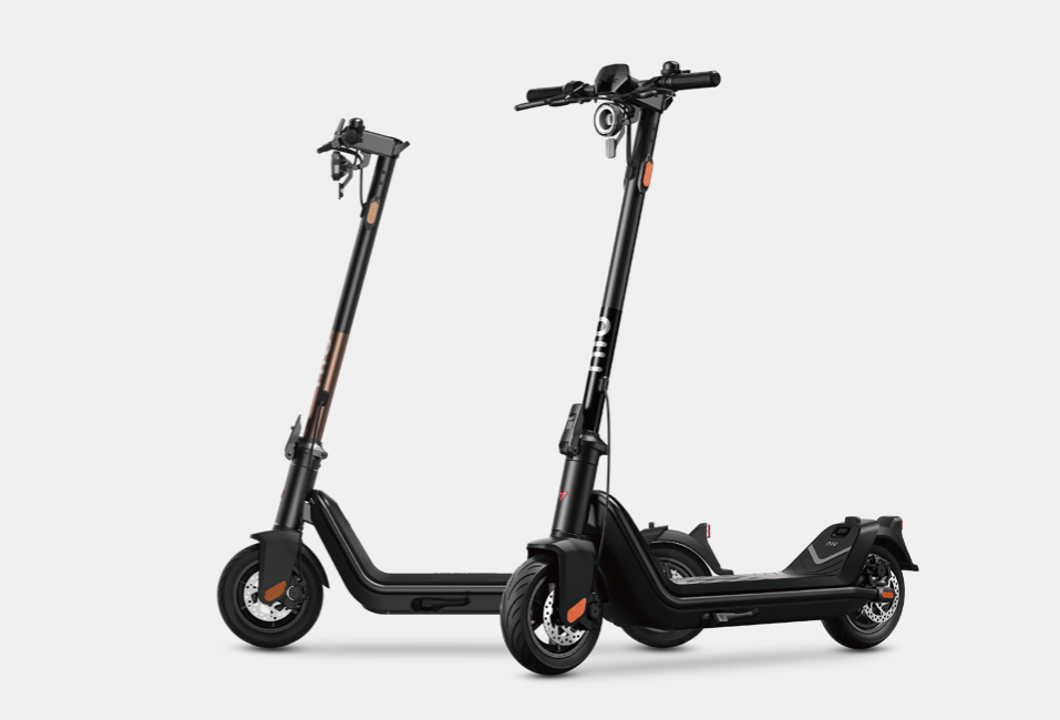 NIU Kick Scooter Por und Sport