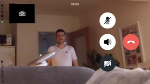 Der neue Echo Show 8 Kamera Zoom - 5,5m Abstand