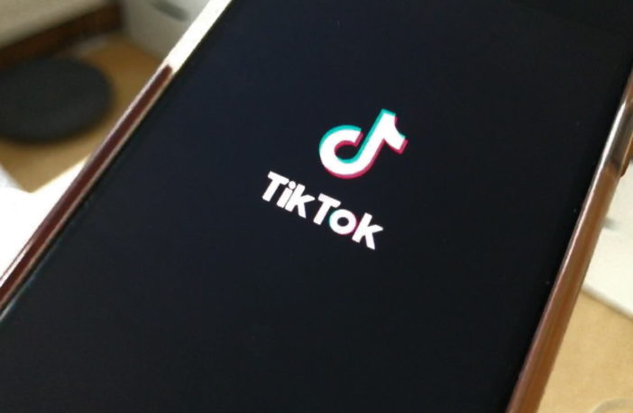 Smartphone TikTok App