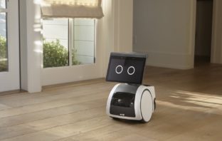 Astro Heimüberwachung mittels Roboter