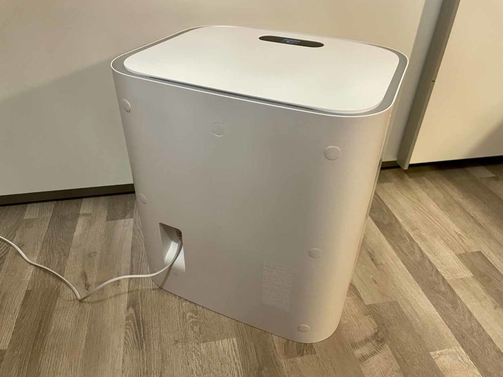 Die Station besitzt kein Kabelmanagment