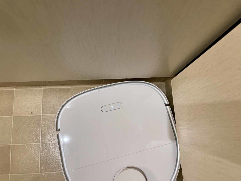 Die Eckenreinigung ist wie bei einem runden Gerät