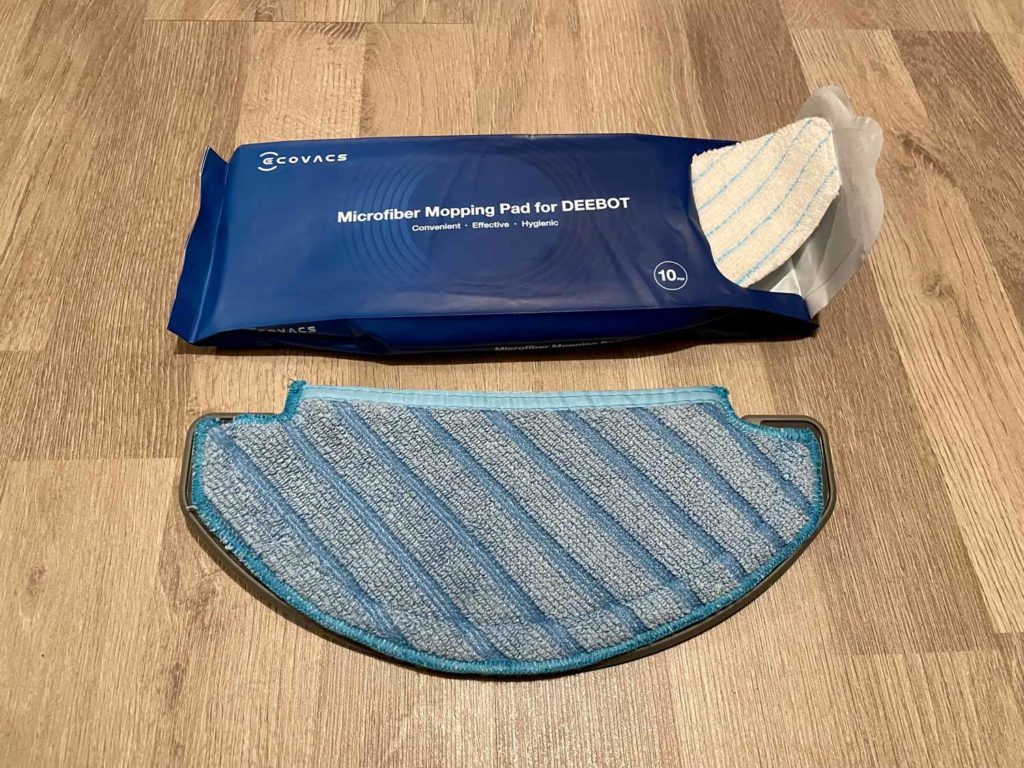 Die Wischplatte mit montiertem Tuch