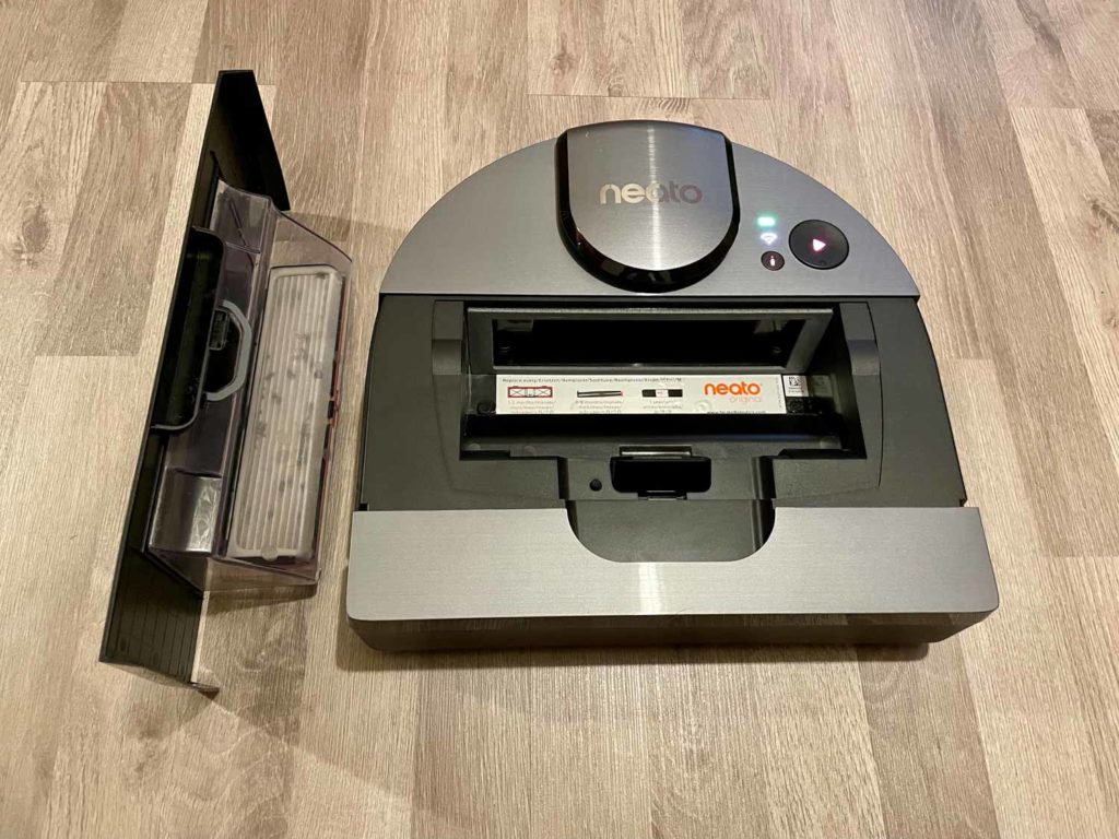 Die Draufsicht mit entnommenen Staubbehälter