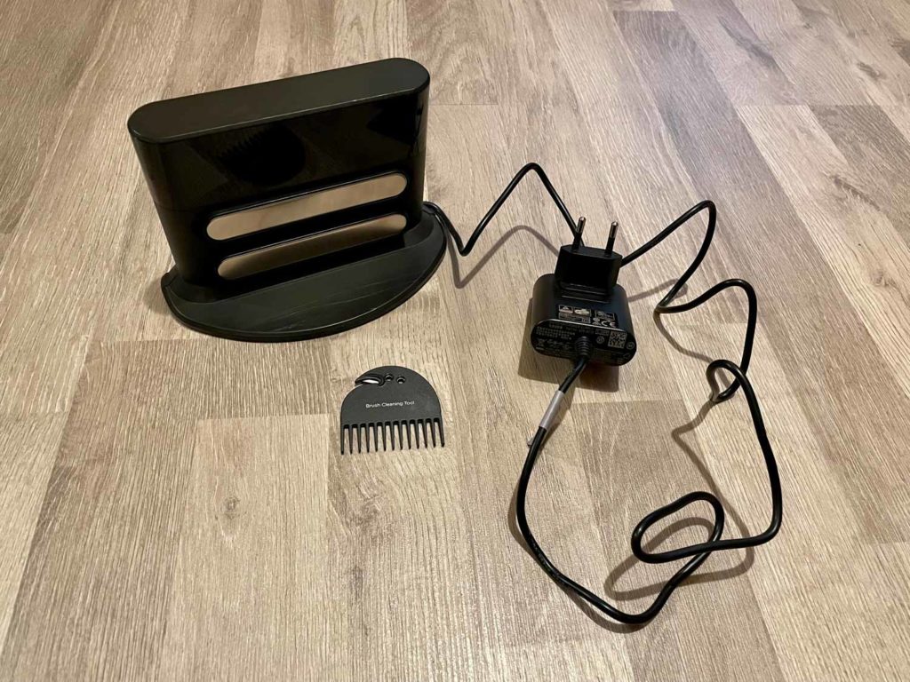 Die Ladestation ist klein und einfach gehalten