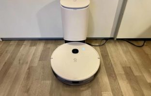 Der Yeedi Vac Station