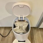 Die Absaugstation aufgeklappt