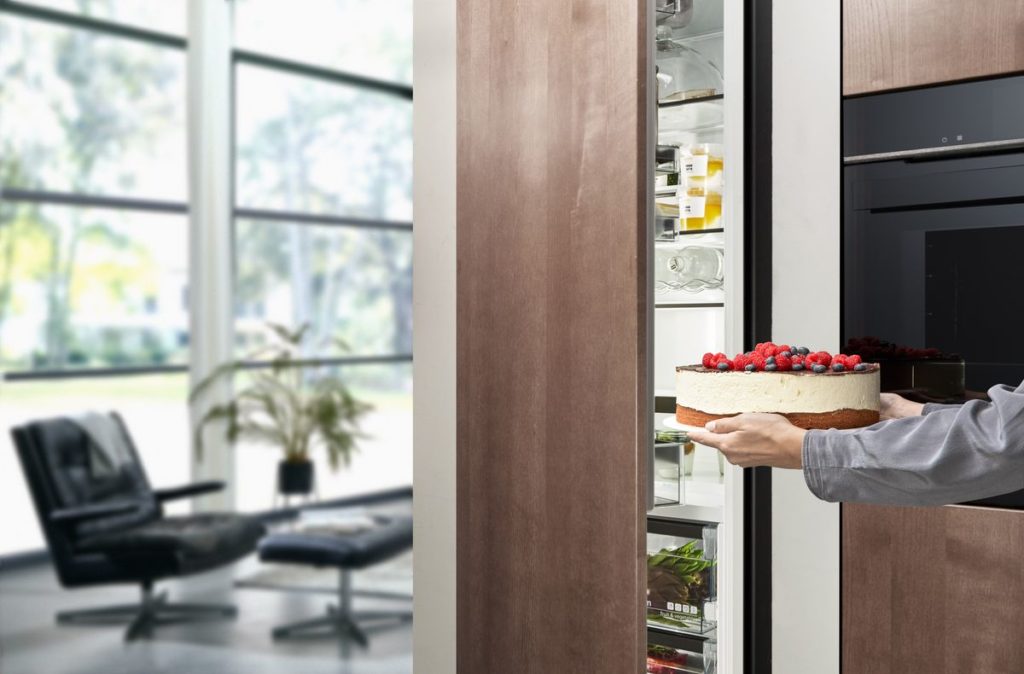 Siemens iQ700 Kühlschrank mit openAssist