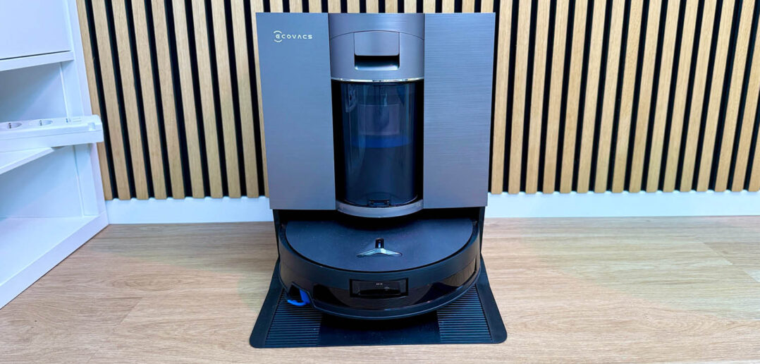 Saugroboter mit Absaugstation ohne Beutel Titel