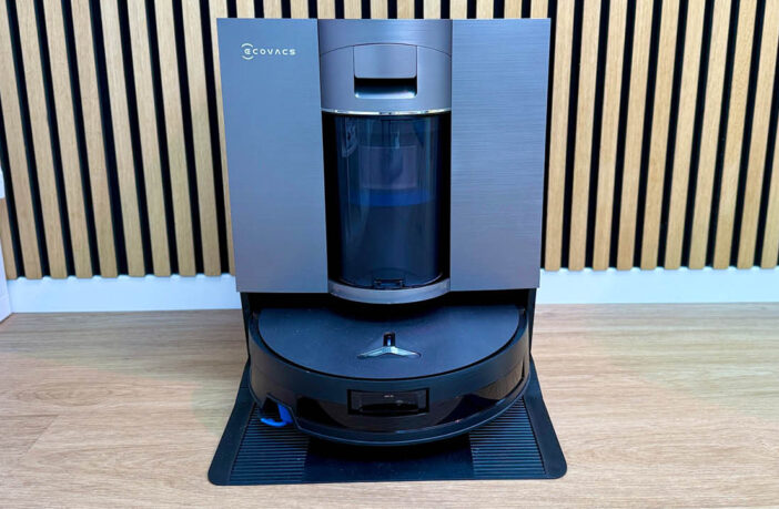 Saugroboter mit Absaugstation ohne Beutel Titel