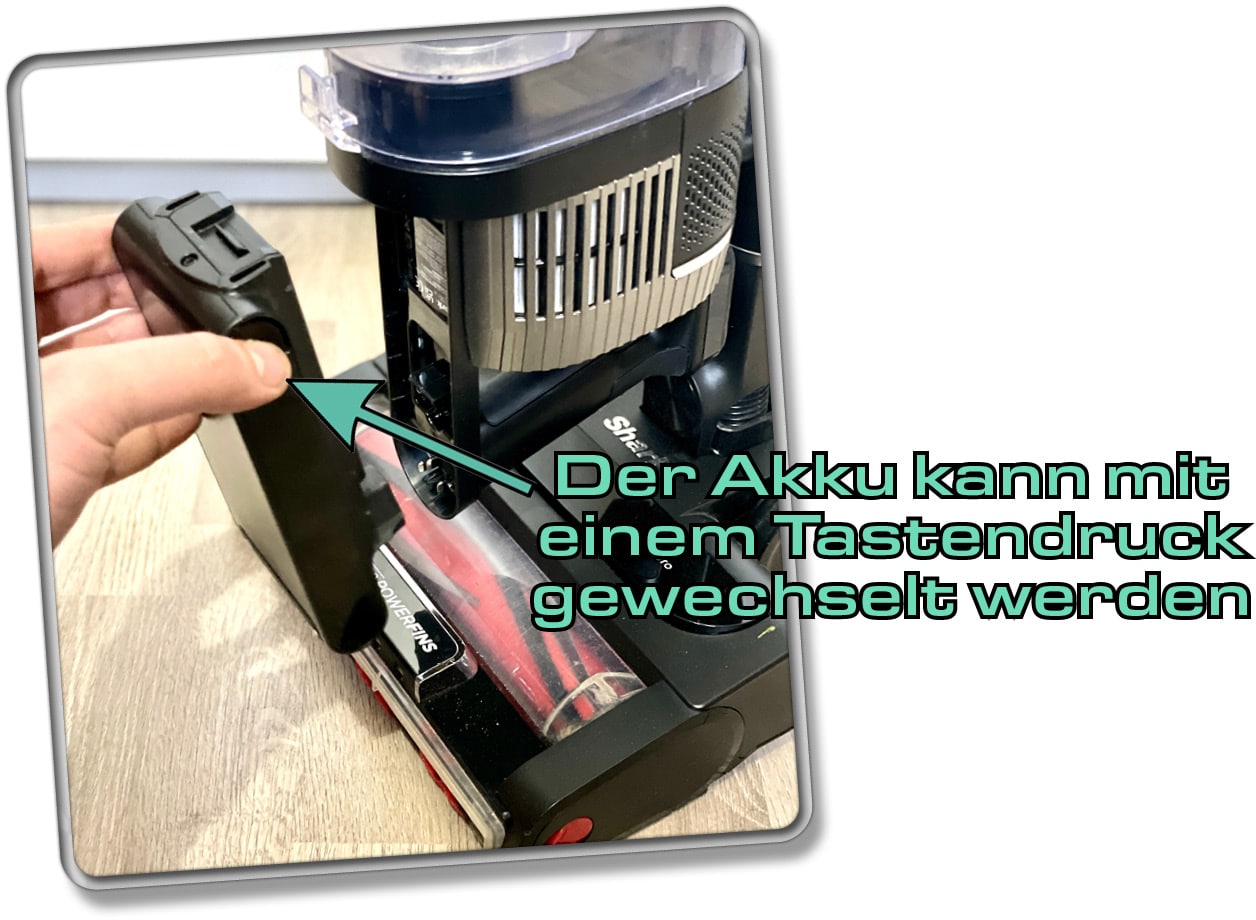 Der Akku des Shark Stratos ist schnell gewechselt