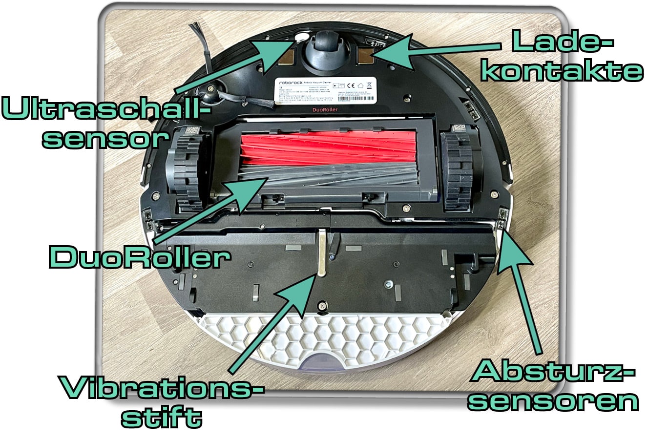 Auf der Roborock S8 Unterseite gibt es zahlreiche Sensoren
