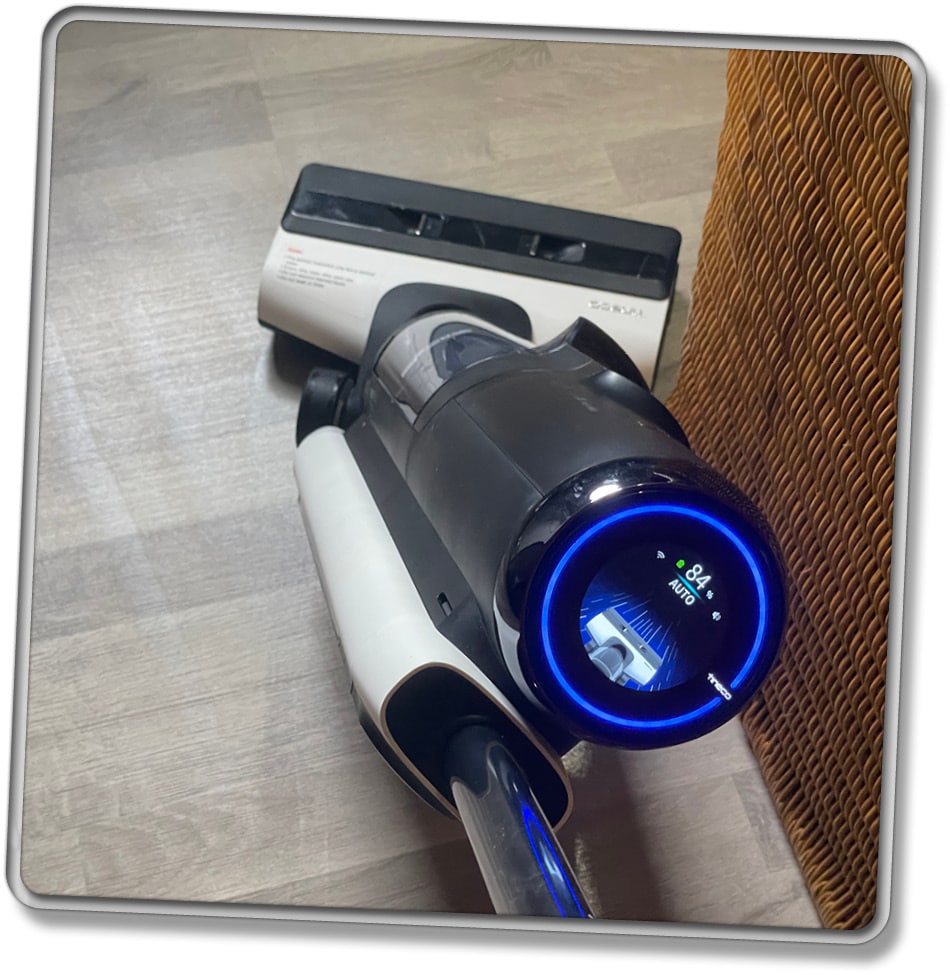 Der Tineco Floor One S5 Pro besitzt ein flexibles Drehgelenk