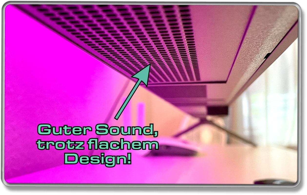 Amazon Fire TV Omni QLED 65-Zoll - Obowhl der Fernseher sehr flach ist, kommt ein guter Sound aus ihm heraus