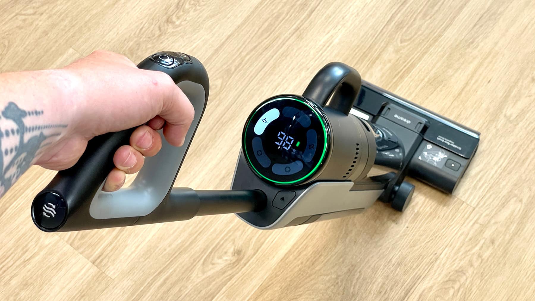 Der Dreame M12 Wischsauger im Test