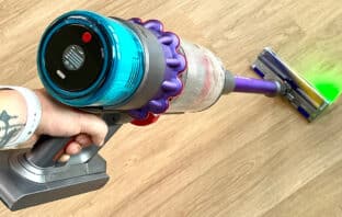 Dyson Gen5detec Absolut - Wir haben den neuen Akkusauger der Marke Dyson auf Herz und Nieren geprüft!