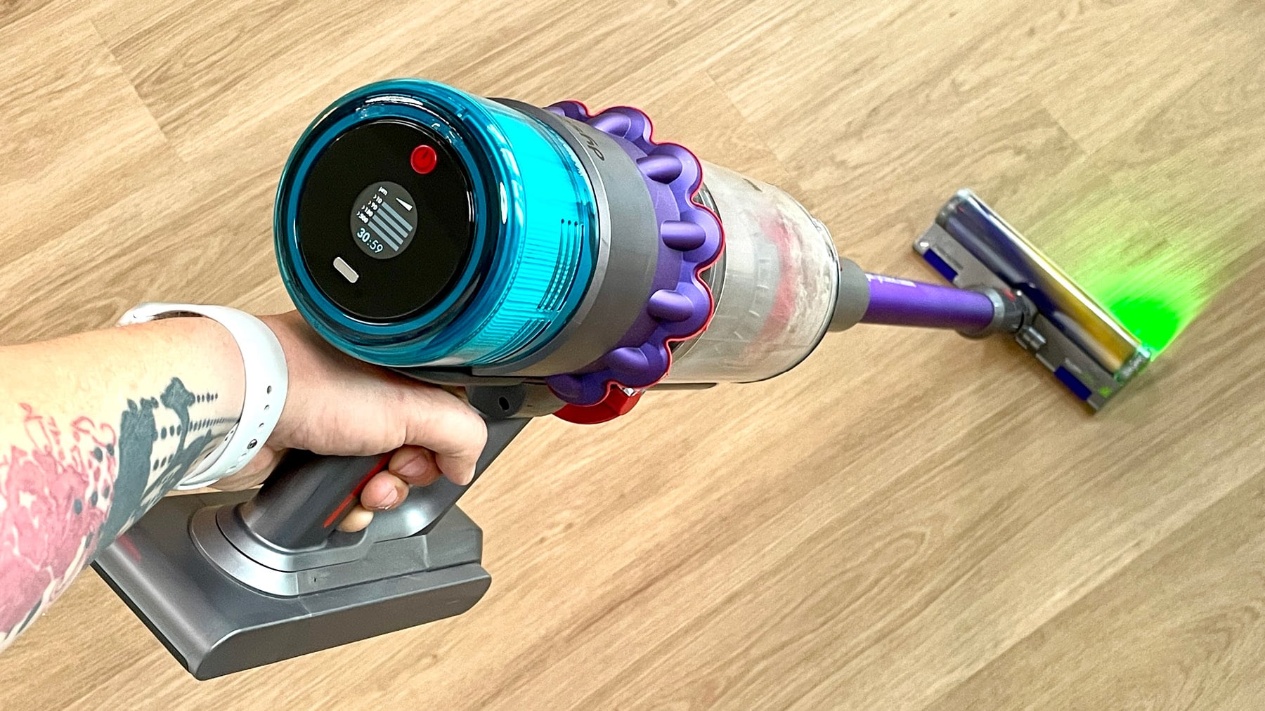 Dyson Gen5detec Absolut - Wir haben den neuen Akkusauger der Marke Dyson auf Herz und Nieren geprüft!