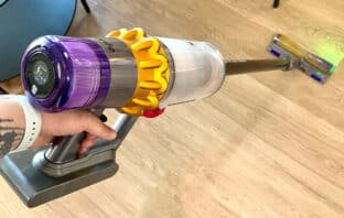 Dyson V15 detect Absolute - Wir haben das Spitzenmodell der Marke im Test!