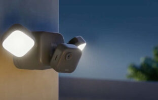 Blink Outdoor 4 Floodlight Camera