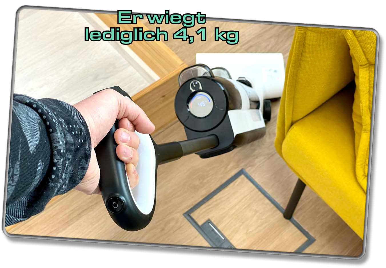 Das Gewicht des Wischsaugers ist angenehm und so gelingt eine lange Führung