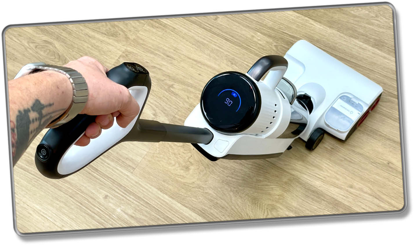 Der Umgang mit dem Wischsauger spielt eine bedeutende Rolle im Test