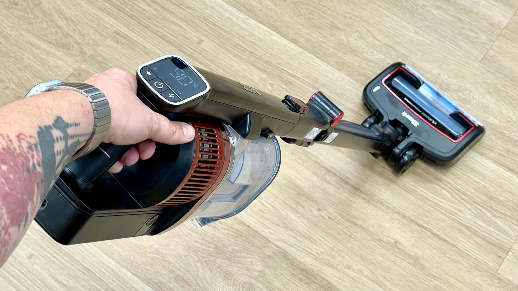 Shark Anti Hair Wrap IZ300EUT - Wir haben den Akkusauger ganz genau unter die Lupe genommen!