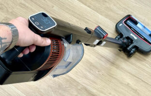 Shark Anti Hair Wrap IZ300EUT - Wir haben den Akkusauger ganz genau unter die Lupe genommen!