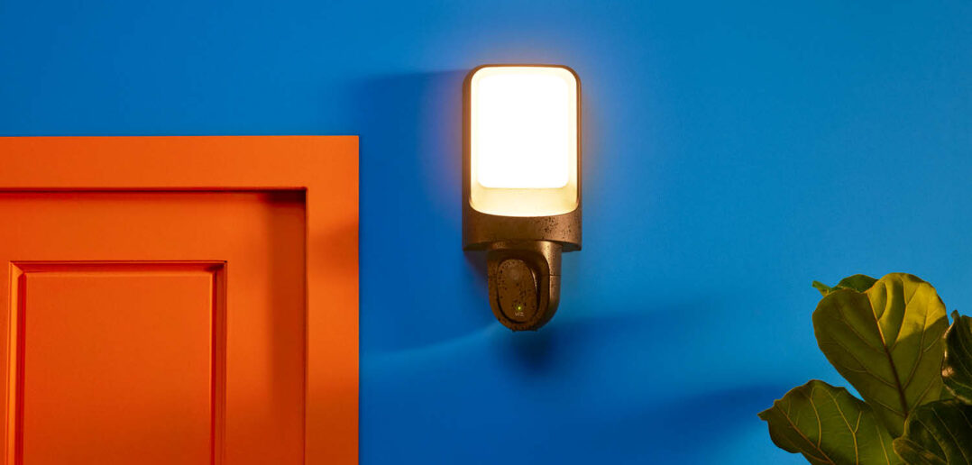 WiZ Outdoor Lampe mit Kamera