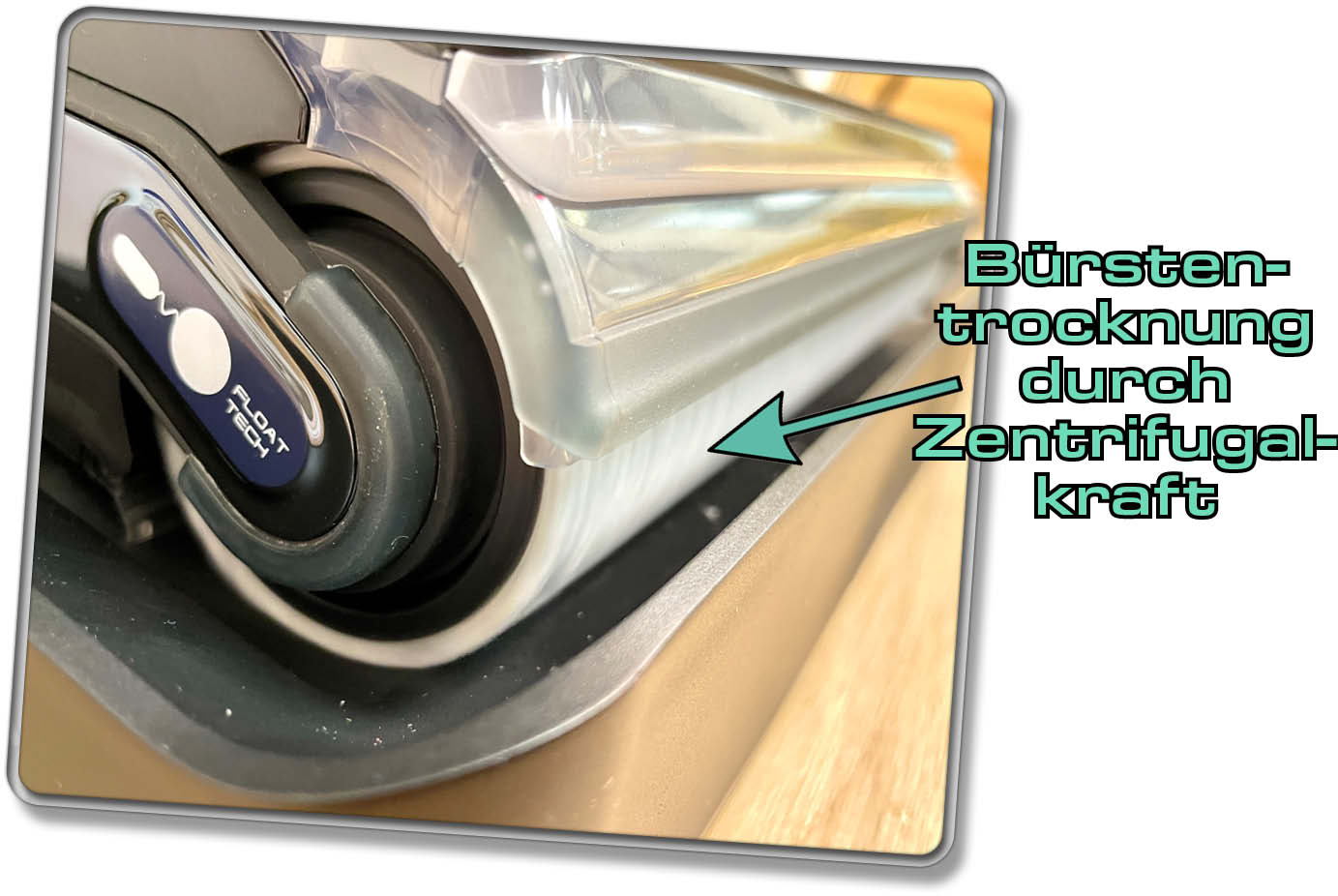 Die Bodenwalze wird nach der Reinigung durch die Zentrifugalkraft getrocknet