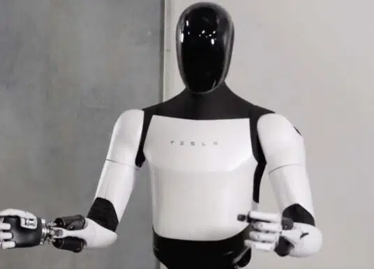 Tesla – Humanoider Roboter Optimus schon 2025?