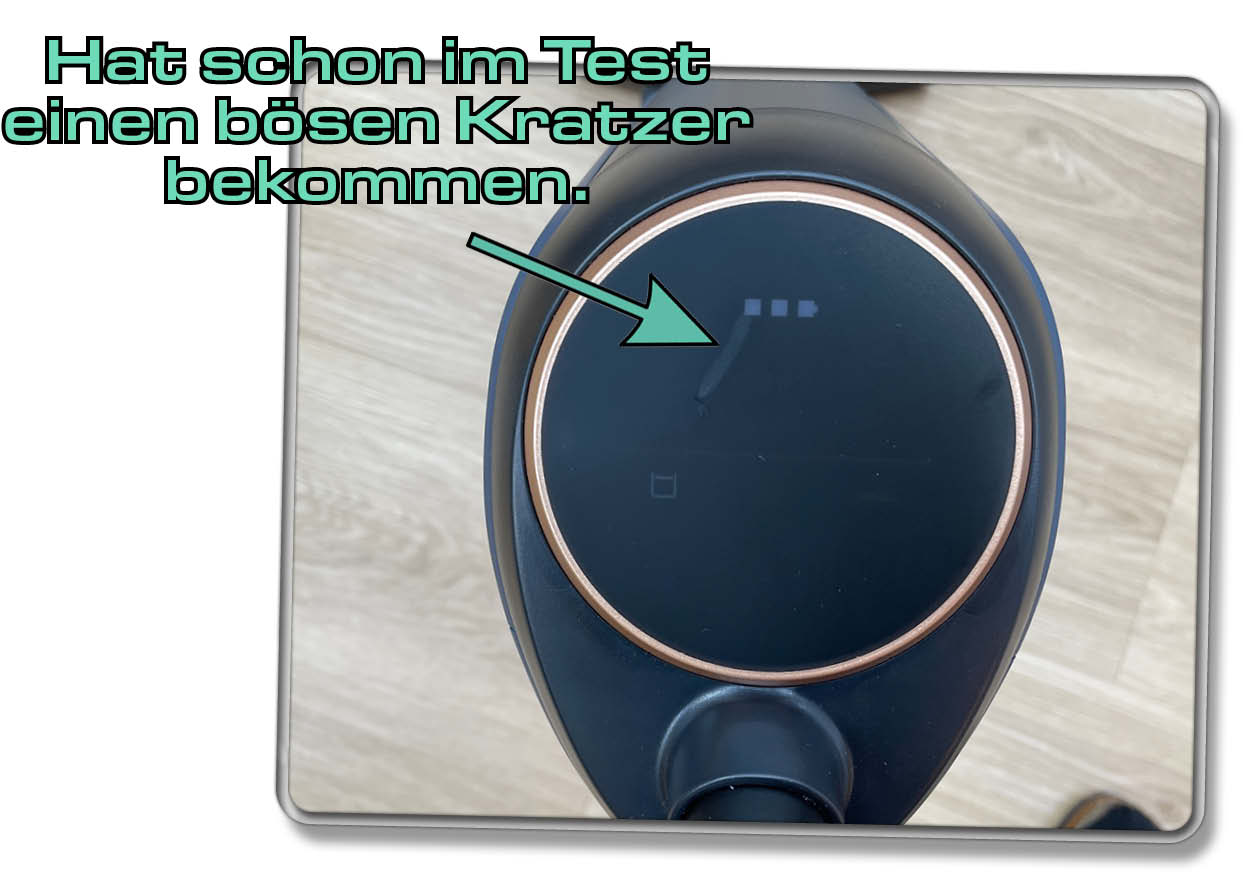 Das Display des AEG ULTIMATE 8000 Wet&Dry ist sehr empfindlich