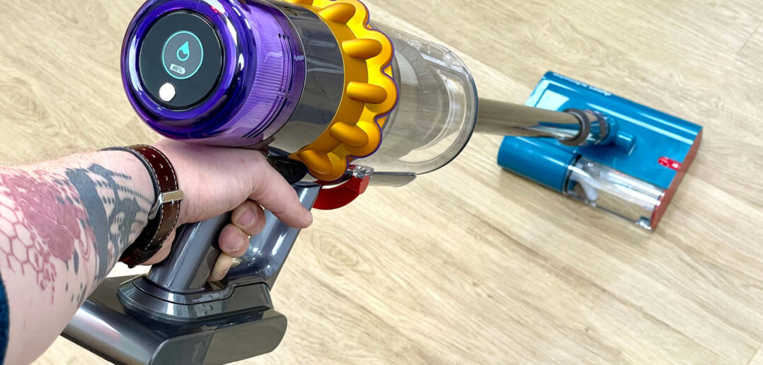 Dyson V15s Detect Submarine - Wir haben den Akkusauger-Wischsauger ganz genau unter die Lupe genommen!