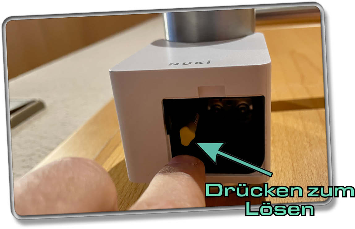 So wird das Smart Lock wieder von der Türe entfernt.