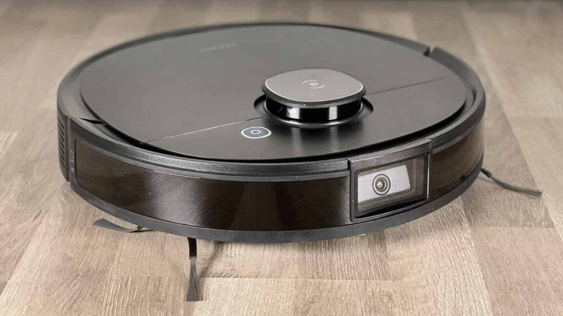 ECOVACS DEEBOT OZMO T8 AIVI - Wir haben den Saugroboter getestet