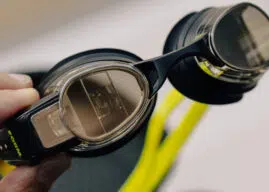 Smart Swim 2 – Eine AR-Schwimmbrille, die aufs Glas projiziert