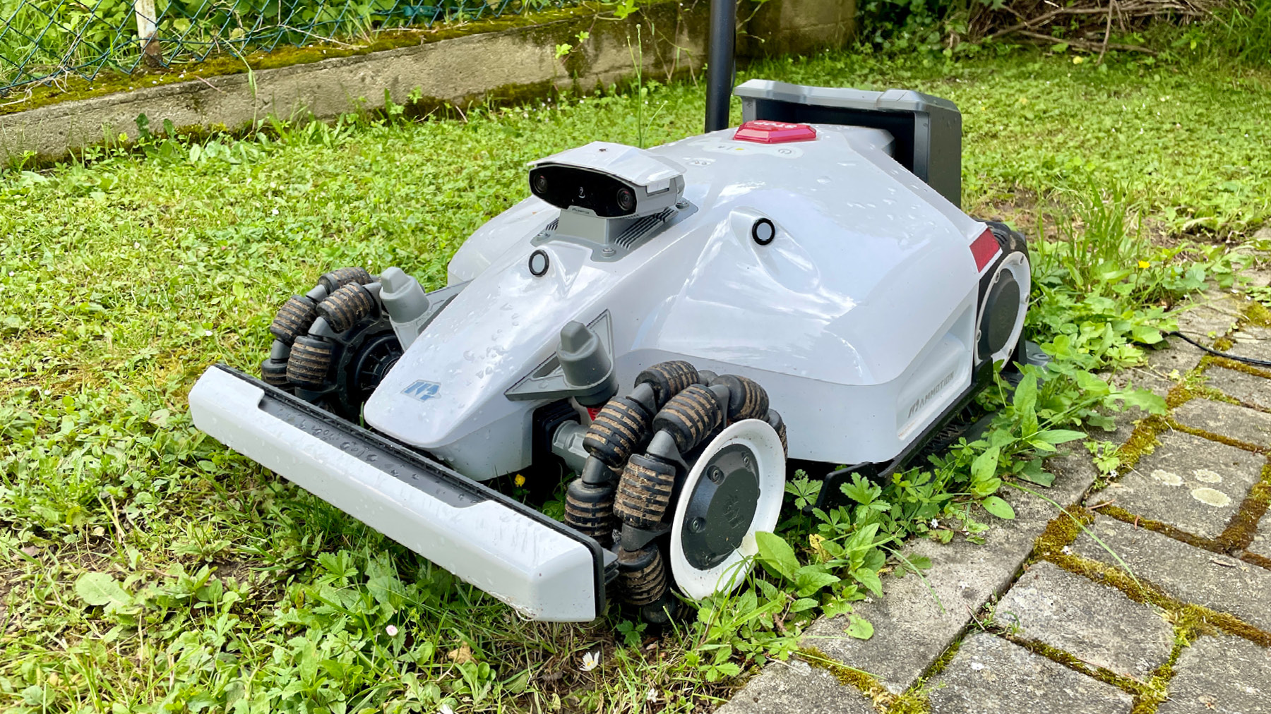 Wir haben den Mammotion LUBA 2 AWD 5000 ganz genau getestet!