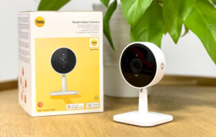 Yale Smart Indoor Camera - Wir haben die kleine und günstige Überwachungskamera für den Innenbereich getestet