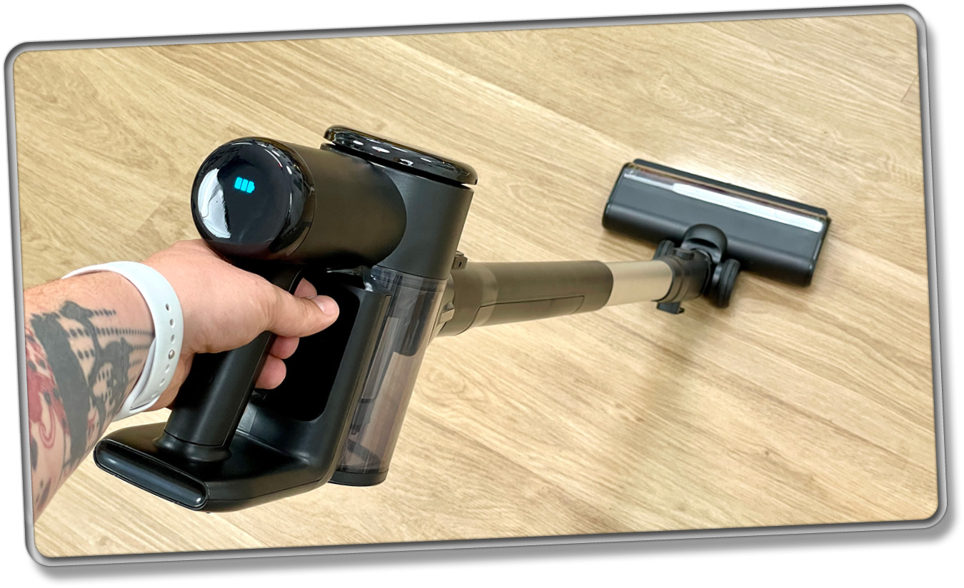 Das Führen des Akkustaubsaugers stellt sich als durchau einfach heraus