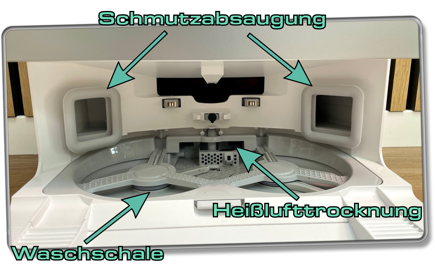 Die Station trocknet die Wischmopps nach jeder Moppwäsche mit heißer Luft