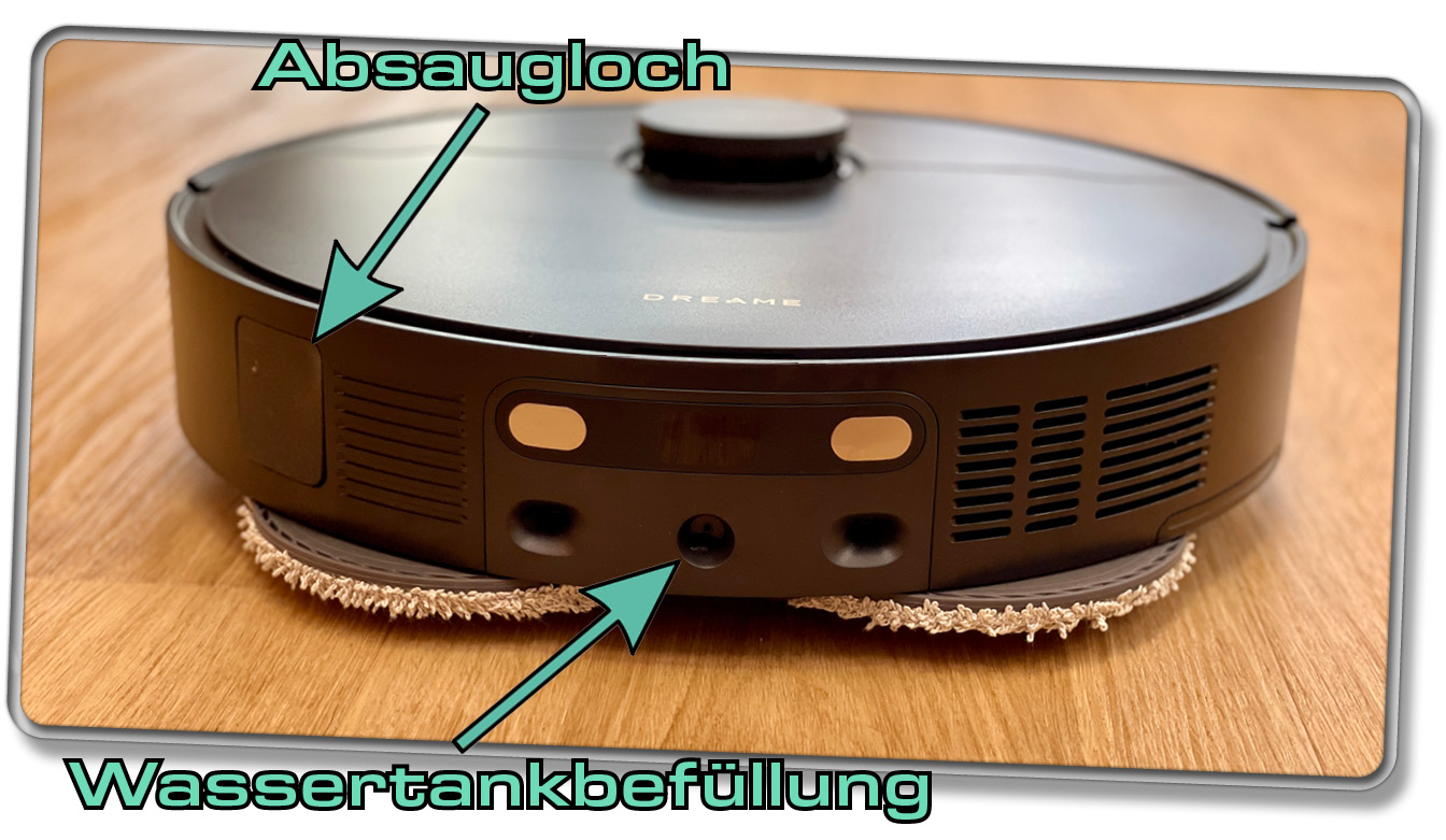 Am Heck wir der Saugroboter über einen Stutzen mit Wasser befüllt