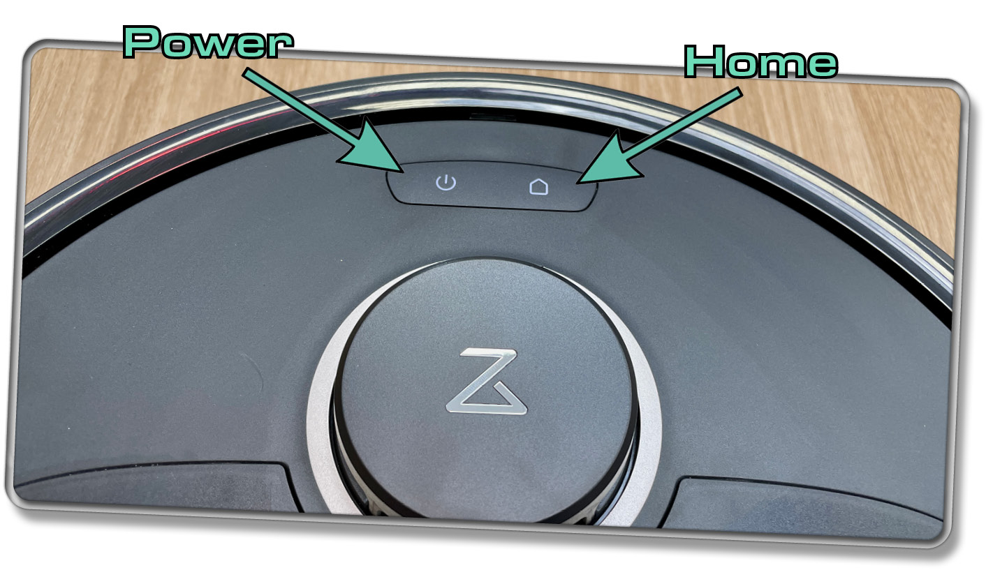 Über diese beiden Tasten wird der Roborock Qrevo manuell bedient.