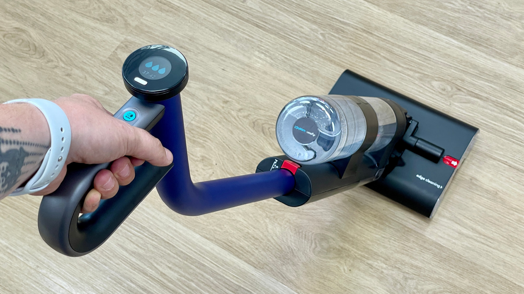 Wir haben uns den Dyson WashG1 ganz genau angeschaut!